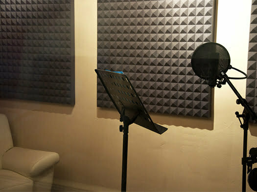 akustik yanmaz piramit sünger 