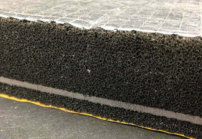 yapışkanlı bariyerli akustik sünger